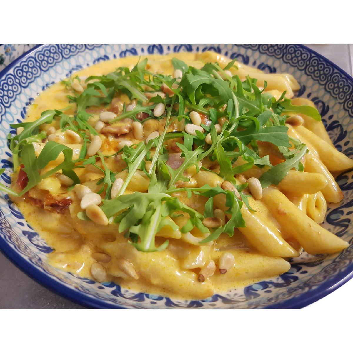 Penne au pesto rouge